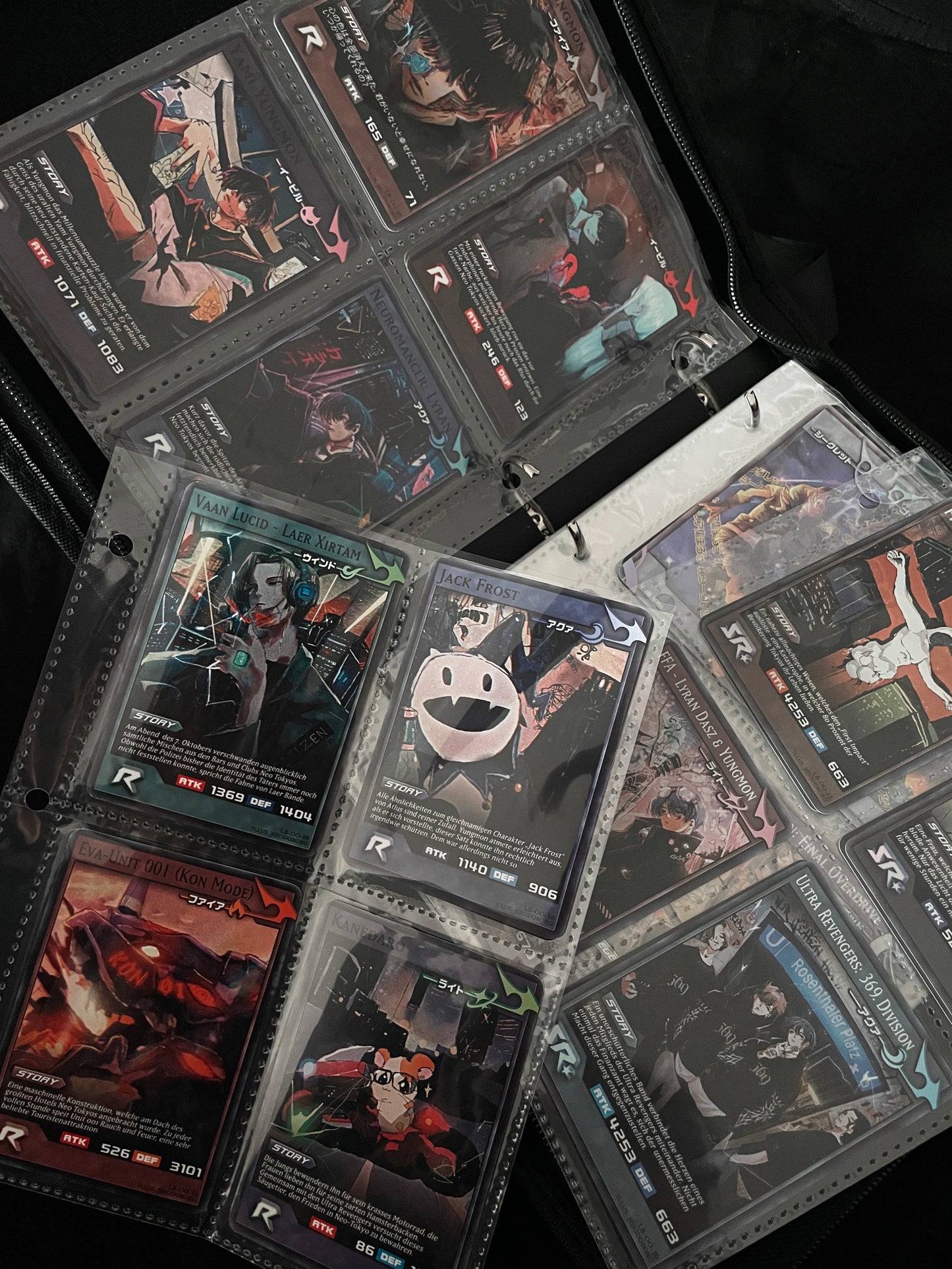 LIMIT BREAKERS CARDBINDER ★